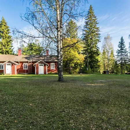 Holiday Tehtaanpuisto *